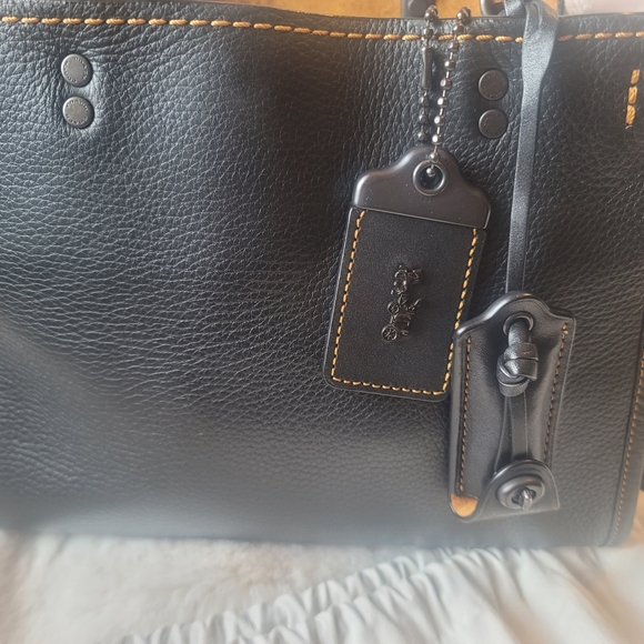 COACH 1941 ROQUE 25 - Picture 2 of 10